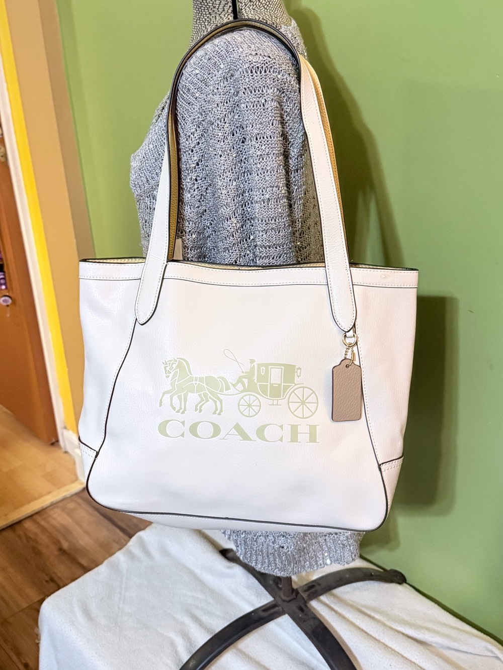 New Coach White Leather Signature Tote with Horse & Carriage Logo